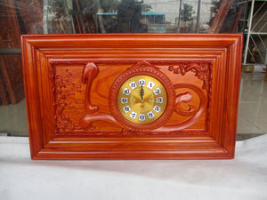 Đồng hồ gỗ hương Chữ Lộc thư pháp việt sơn pu kích thước 68cm - TGPX2307PU