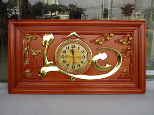 Tranh gỗ đồng hồ chữ Lộc dát vàng kích thước 88cm x 48cm - TGPX2285