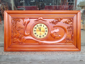 Tranh gỗ đồng hồ chữ Lộc thư pháp sơn pu kích thước 88cm x 48cm - TGPX2285PU