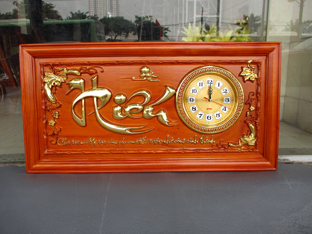 Tranh gỗ đồng hồ chữ Hiếu thư pháp thếp vàng 81cm x 41cm - TGPX2298